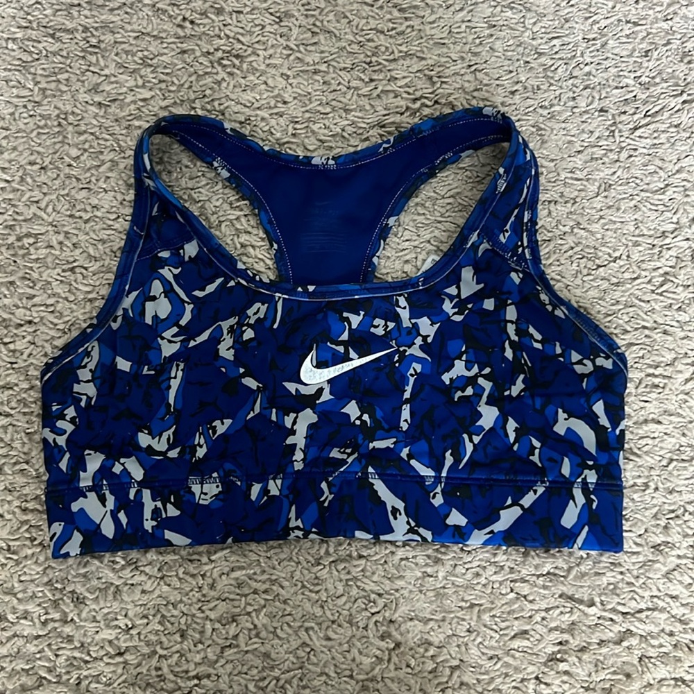 Xs Nike sports bra